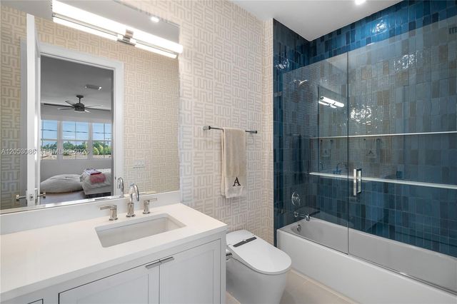 728 Malaga Dr, Boca Raton, FL 33432