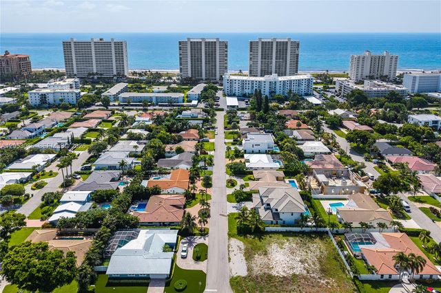 728 Malaga Dr, Boca Raton, FL 33432