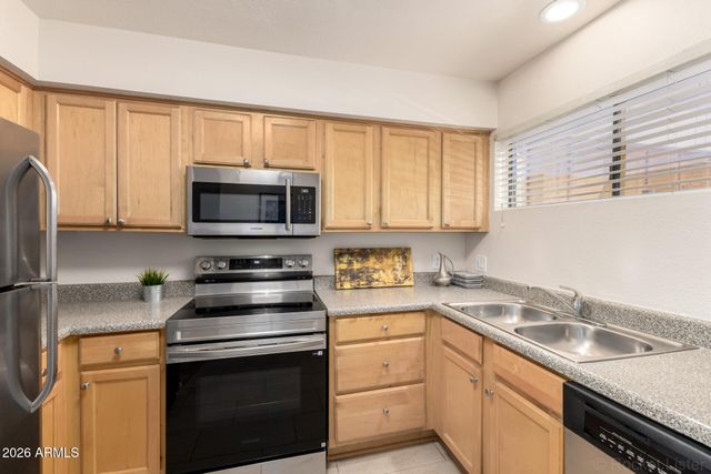 11640 N 51ST Avenue 237, Glendale, AZ 85304