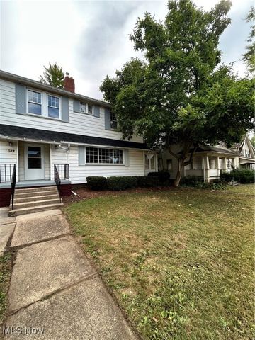 517 Oak Knoll Avenue SE, Warren, OH 44483