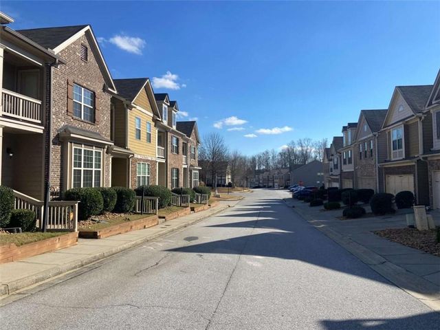 5728 Radford Loop, Fairburn, GA 30213