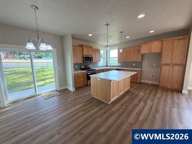 709 NW George Ct, Sublimity, OR 97385