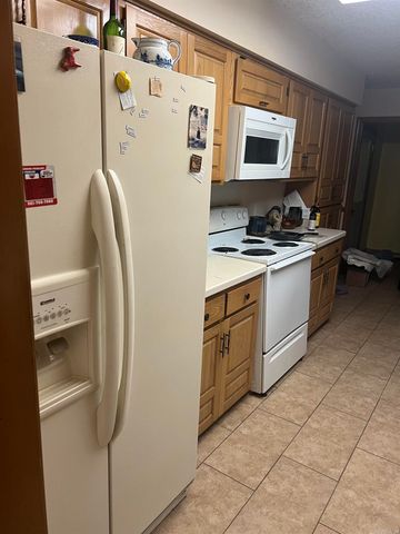 7 Rodriguez Pl, Hot Springs, AR 71909