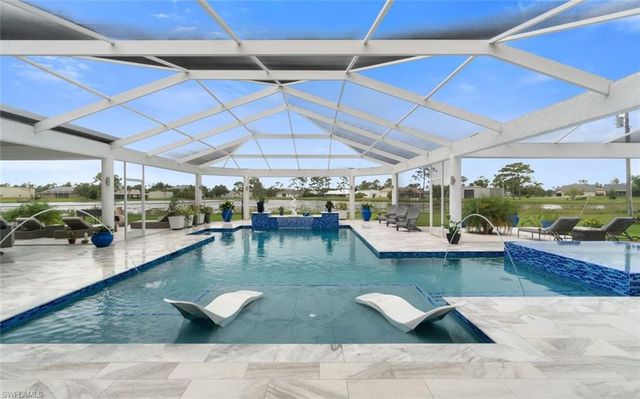 18683 Baseleg AVE, North Fort Myers, FL 33917