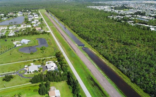 18683 Baseleg AVE, North Fort Myers, FL 33917