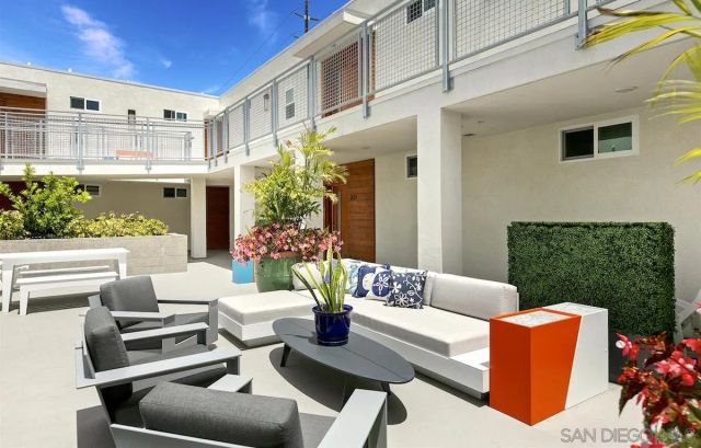 3909 Voltaire St 309, San Diego, CA 92107