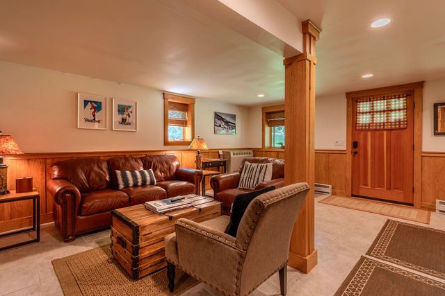 155 Pratt Bridge Road, Jamaica, VT 05343
