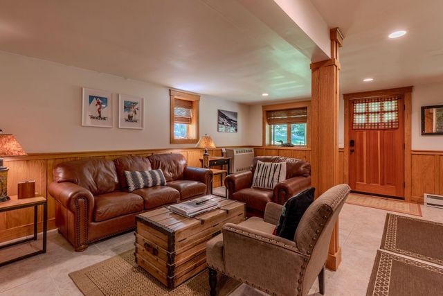 155 Pratt Bridge Road, Jamaica, VT 05343