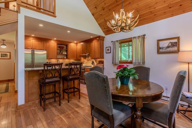 155 Pratt Bridge Road, Jamaica, VT 05343