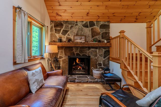 155 Pratt Bridge Road, Jamaica, VT 05343