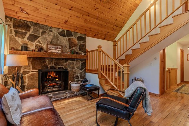 155 Pratt Bridge Road, Jamaica, VT 05343