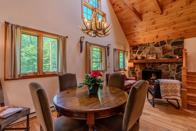 155 Pratt Bridge Road, Jamaica, VT 05343