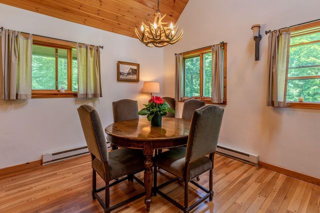 155 Pratt Bridge Road, Jamaica, VT 05343