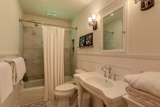 155 Pratt Bridge Road, Jamaica, VT 05343