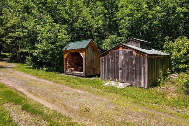 155 Pratt Bridge Road, Jamaica, VT 05343