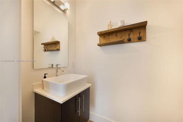 2931 SW 27th Ter 2931, Miami, FL 33133