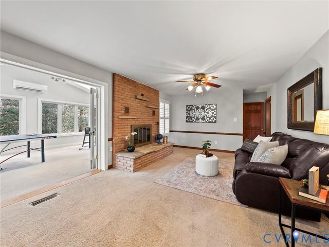 9302 Blagdon Dr, Hanover, VA 23116