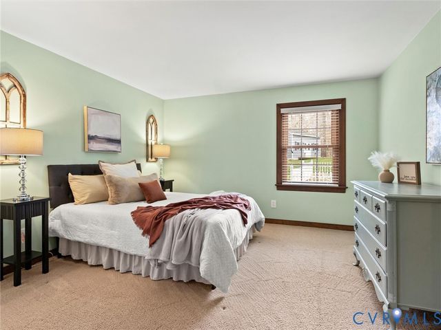 9302 Blagdon Dr, Hanover, VA 23116