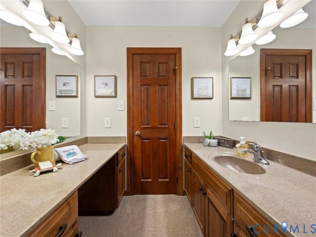 9302 Blagdon Dr, Hanover, VA 23116