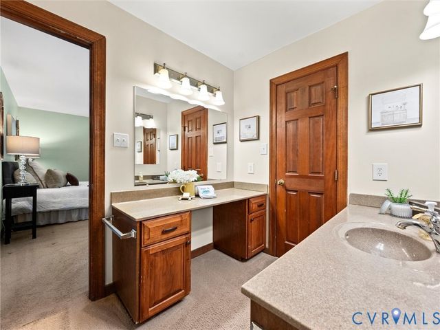 9302 Blagdon Dr, Hanover, VA 23116