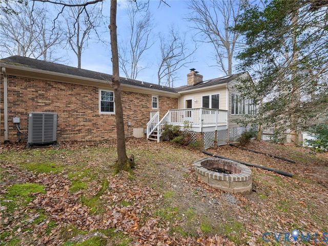 9302 Blagdon Dr, Hanover, VA 23116