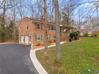 9302 Blagdon Dr, Hanover, VA 23116