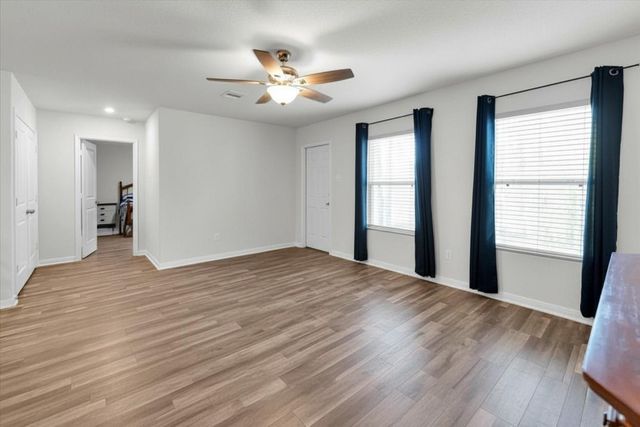 146 Oak Circle, Livingston, TX 77351