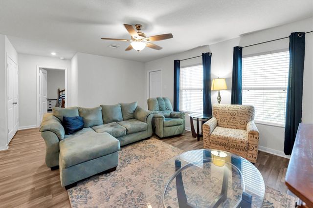 146 Oak Circle, Livingston, TX 77351