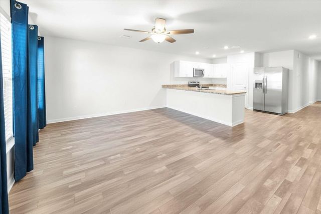 146 Oak Circle, Livingston, TX 77351