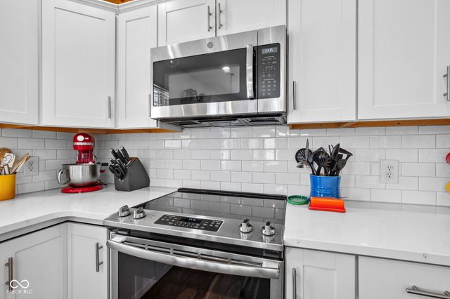 13926 Wakefield Place, Fishers, IN 46038