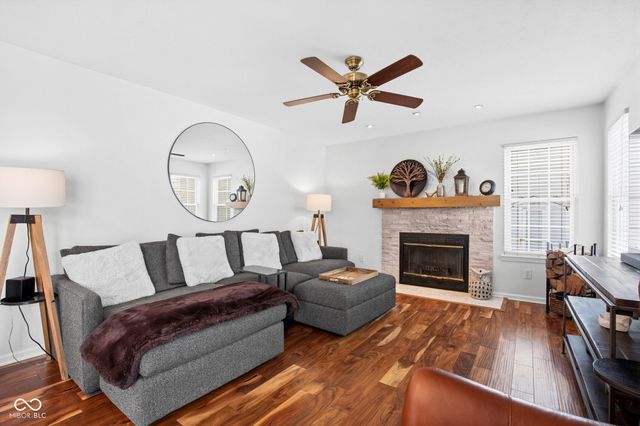 13926 Wakefield Place, Fishers, IN 46038