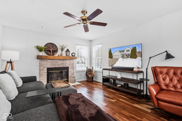 13926 Wakefield Place, Fishers, IN 46038