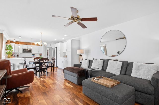 13926 Wakefield Place, Fishers, IN 46038