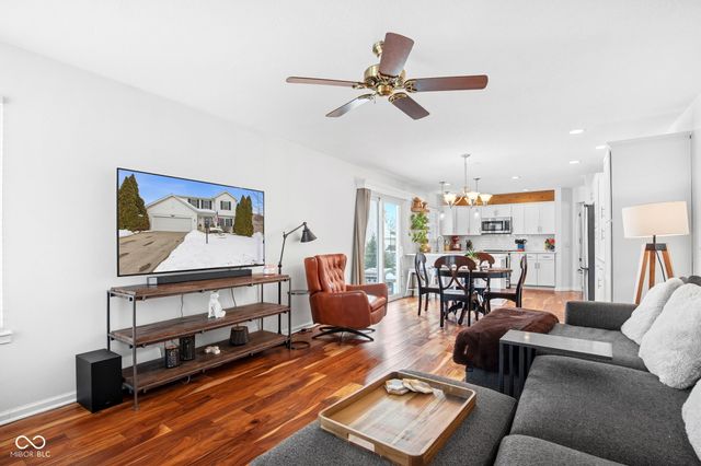 13926 Wakefield Place, Fishers, IN 46038