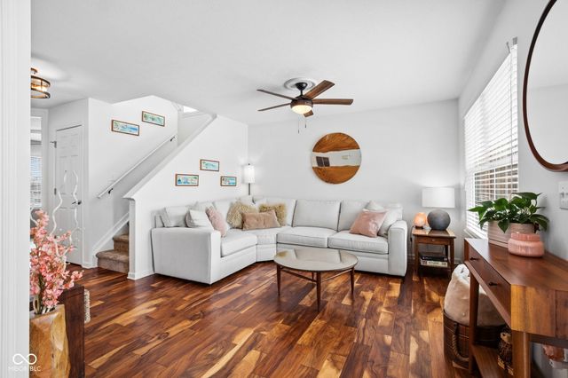 13926 Wakefield Place, Fishers, IN 46038