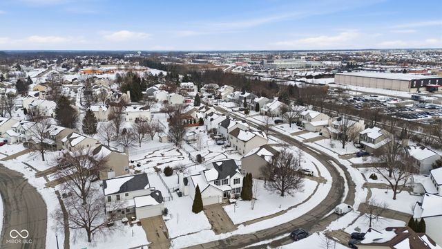 13926 Wakefield Place, Fishers, IN 46038