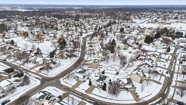 13926 Wakefield Place, Fishers, IN 46038