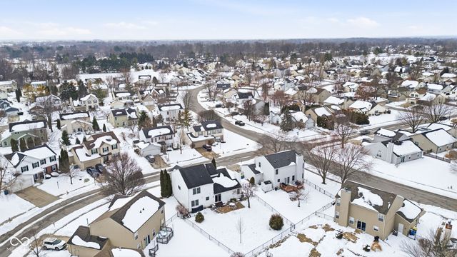 13926 Wakefield Place, Fishers, IN 46038