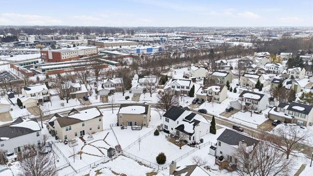 13926 Wakefield Place, Fishers, IN 46038