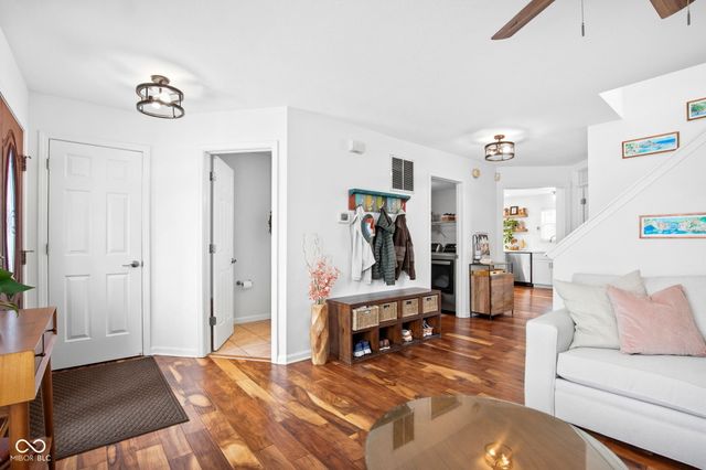 13926 Wakefield Place, Fishers, IN 46038