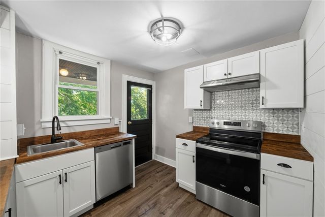 98 Hill Ave, Carnegie, PA 15106