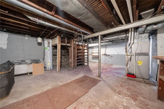 98 Hill Ave, Carnegie, PA 15106