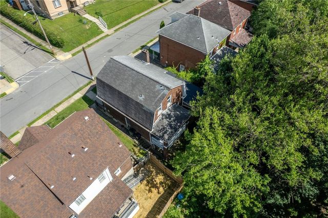 98 Hill Ave, Carnegie, PA 15106