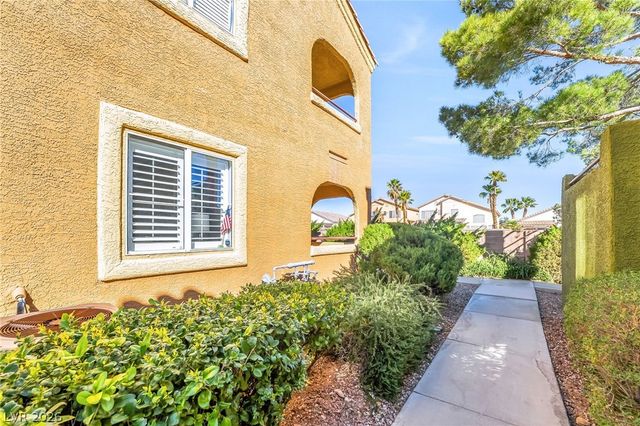 7950 West Flamingo Road 1079, Las Vegas, NV 89147