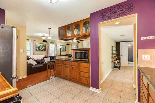 801 Magnolia, Lake Jackson, TX 77566