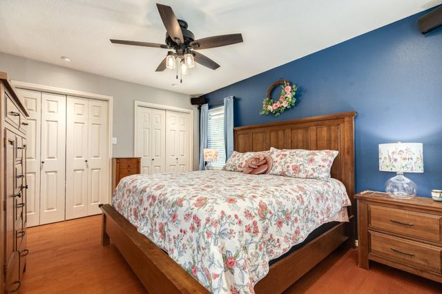 801 Magnolia, Lake Jackson, TX 77566