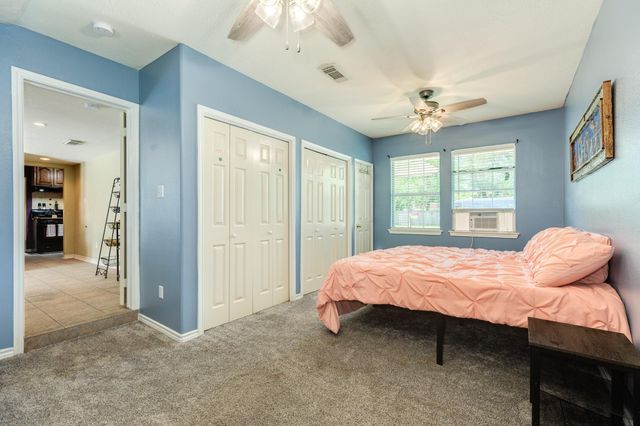 801 Magnolia, Lake Jackson, TX 77566