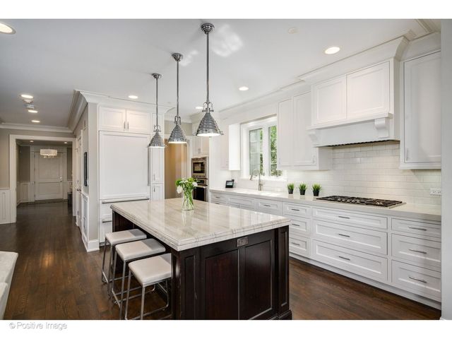 1916 Washington Avenue, Wilmette, IL 60091