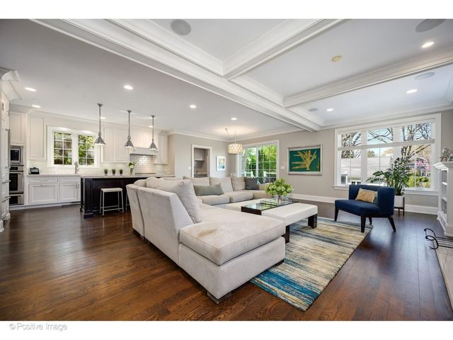1916 Washington Avenue, Wilmette, IL 60091