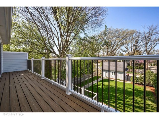 1916 Washington Avenue, Wilmette, IL 60091